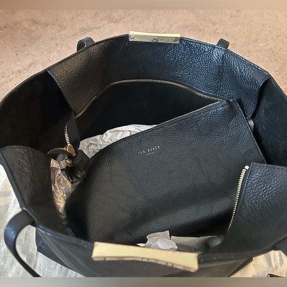 Ted Baker black tote bag with matching wallets - Picture 3 of 7